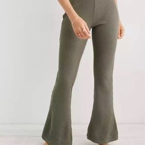 Aerie | S High-Waisted Waffle Flare Pants Olive Green